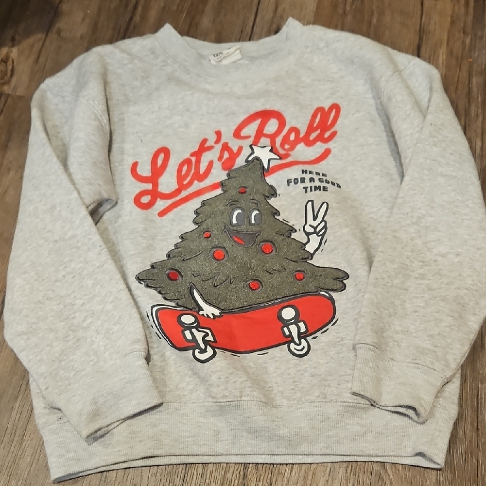 Like New Cotton On Kids Sz 8 🎄🛹sweatshirt